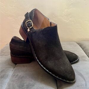 Lucky Brand Chocolate Brown Suede Leather Booties